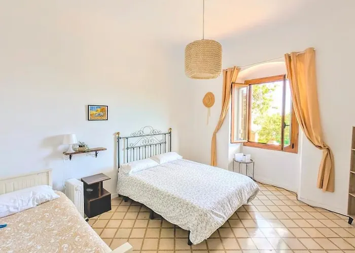Βίλα Historic House 5 Minutes Walk From The