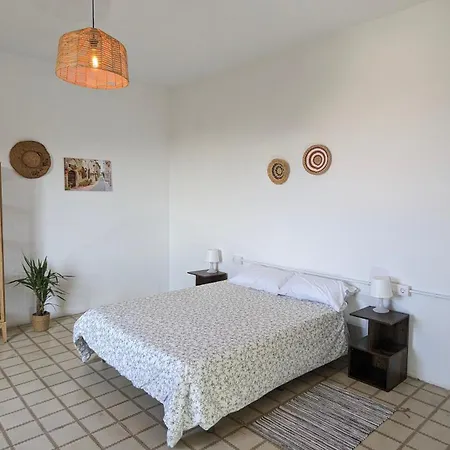 Historic House 5 Minutes Walk From The Villa Sant Pol De Mar