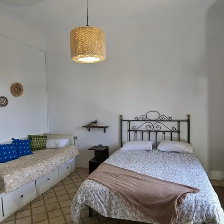 Historic House 5 Minutes Walk From The Villa *