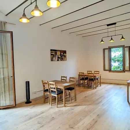 Historic House 5 Minutes Walk From The Villa *