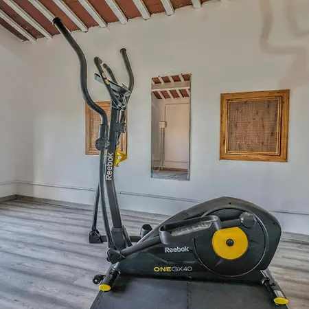 Historic House 5 Minutes Walk From The Villa Sant Pol De Mar