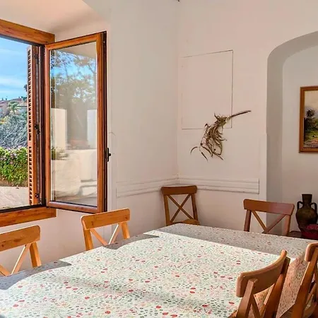 Villa Historic House 5 Minutes Walk From The Sant Pol De Mar