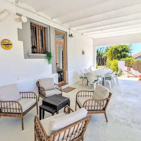 Historic House 5 Minutes Walk From The Villa Sant Pol De Mar